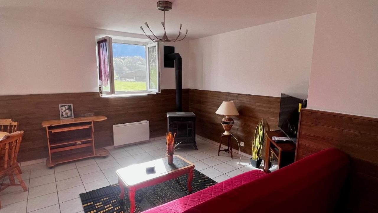 Superbe Appartement Aubessagne Екстер'єр фото